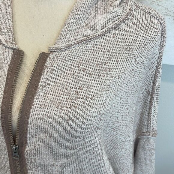 Free People Sweater Hoodie Sweatshirt XS Oatmeal Cream Brown Cardigan Size XS - Picture 4 of 7